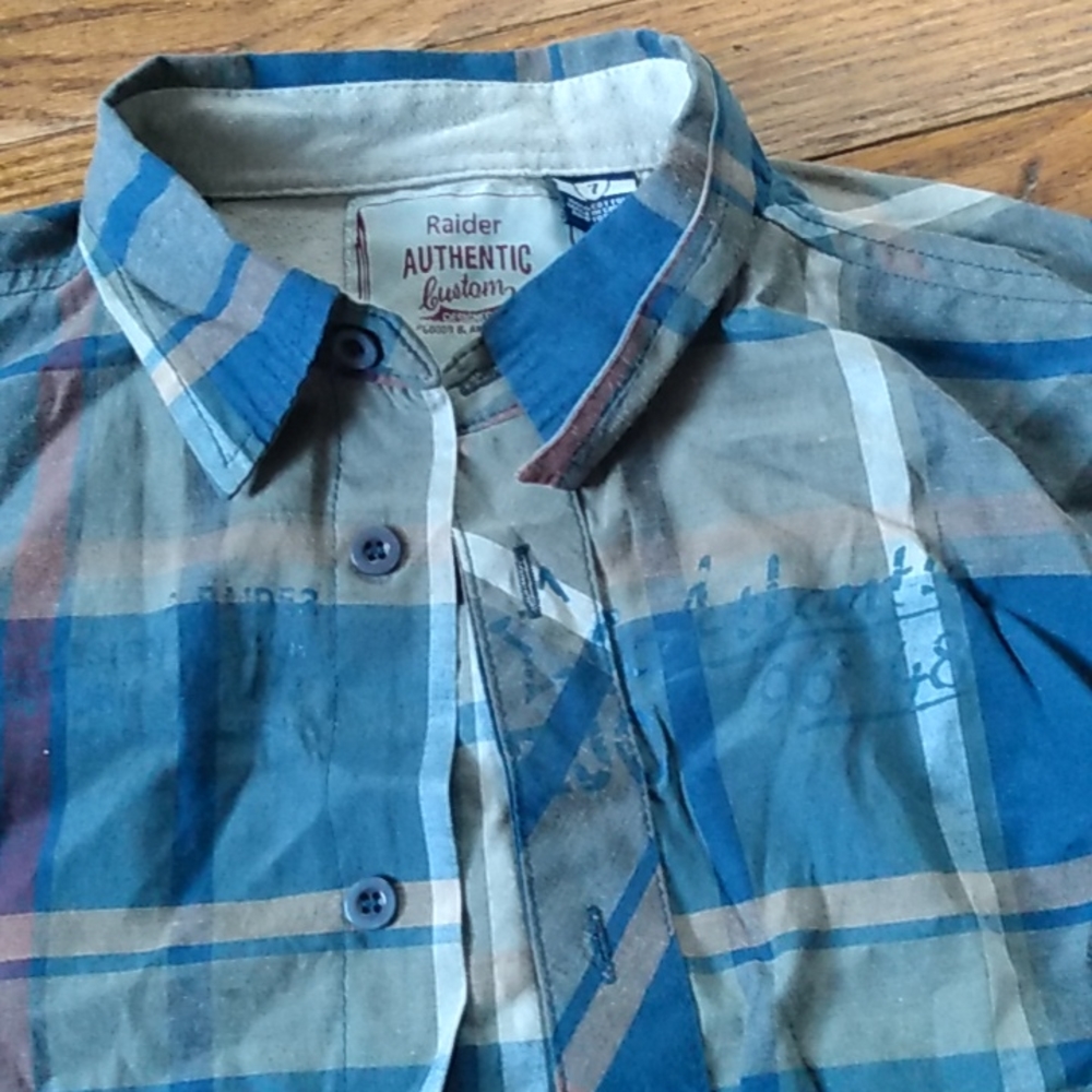 Boy's button down - Picture 2 of 4